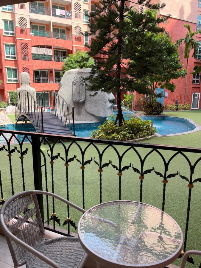 Seven Seas Condo Resort Pantai Jomtien Bagian luar foto